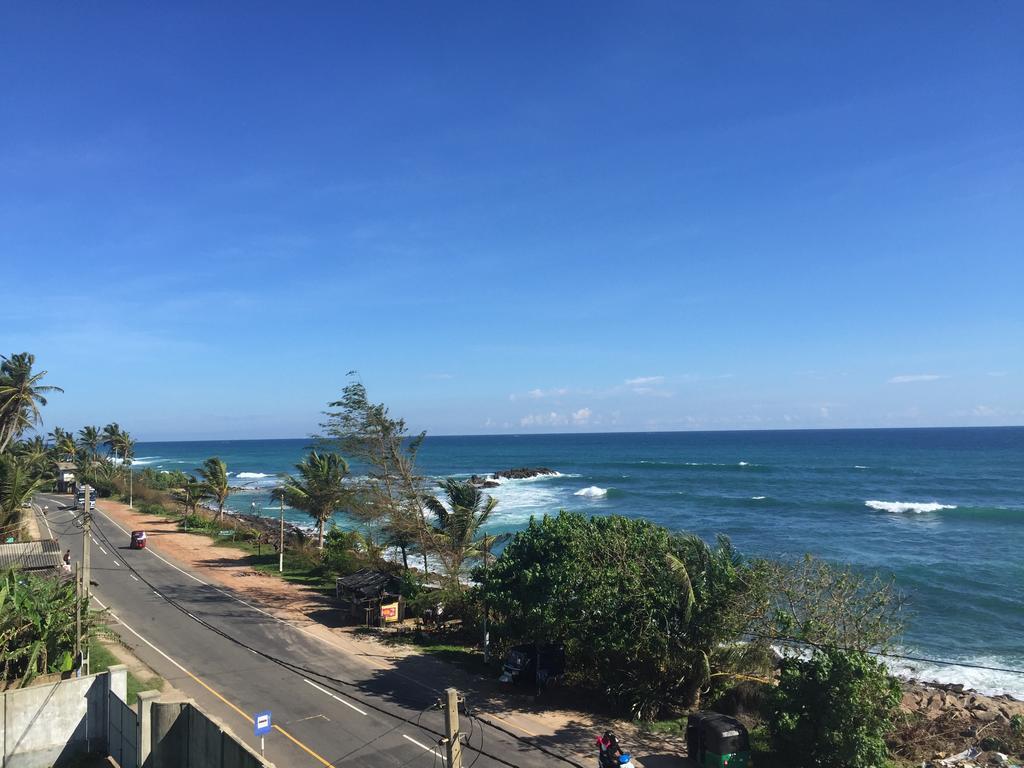 Hotel Cheeky Monkey Surf Camp Weligama Zewnętrze zdjęcie