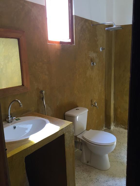 Hotel Cheeky Monkey Surf Camp Weligama Zewnętrze zdjęcie