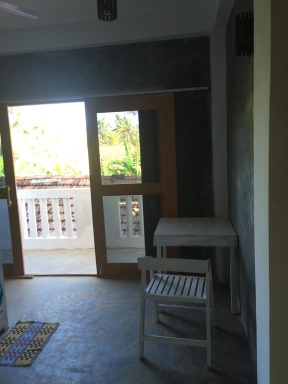 Hotel Cheeky Monkey Surf Camp Weligama Zewnętrze zdjęcie