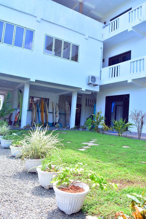 Hotel Cheeky Monkey Surf Camp Weligama Zewnętrze zdjęcie