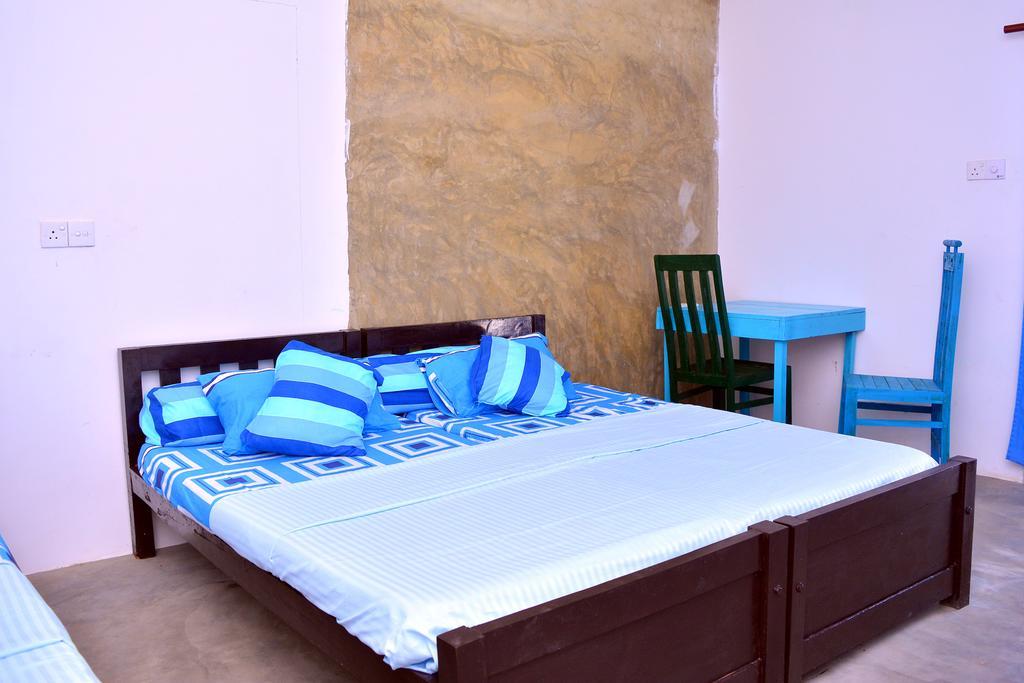 Hotel Cheeky Monkey Surf Camp Weligama Zewnętrze zdjęcie