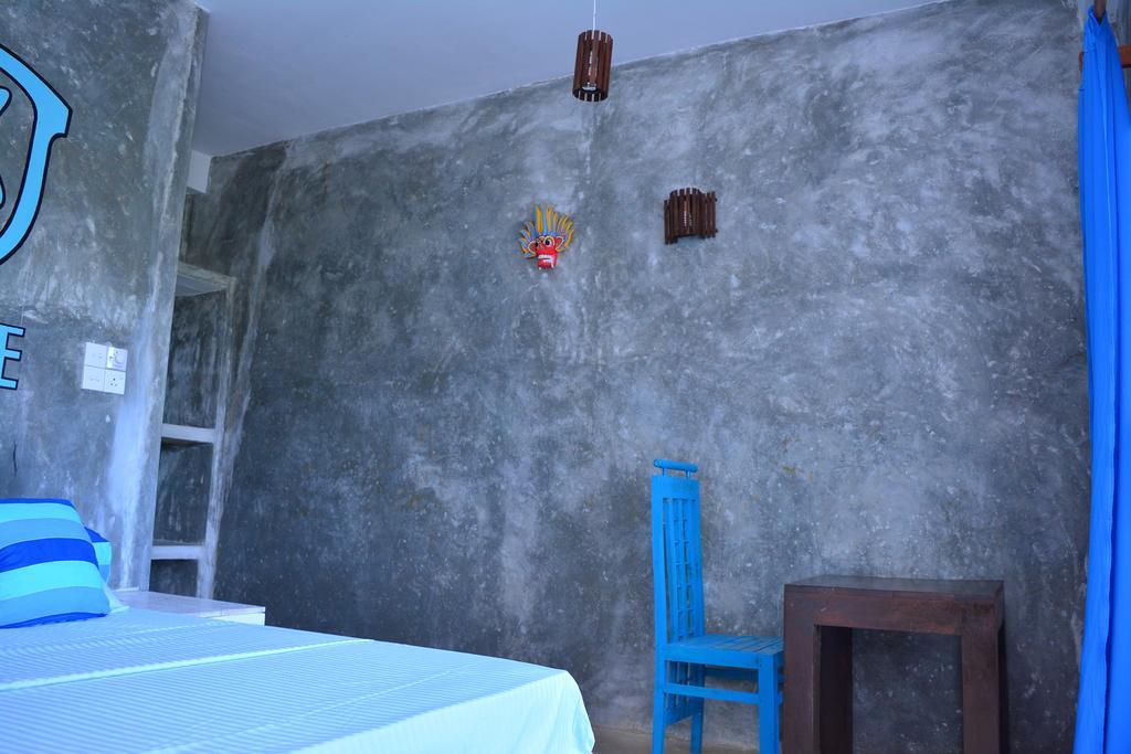 Hotel Cheeky Monkey Surf Camp Weligama Zewnętrze zdjęcie