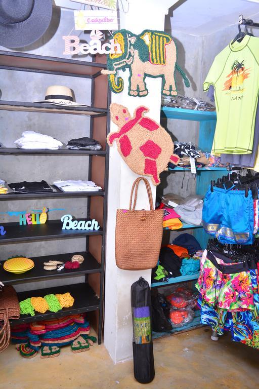 Hotel Cheeky Monkey Surf Camp Weligama Zewnętrze zdjęcie
