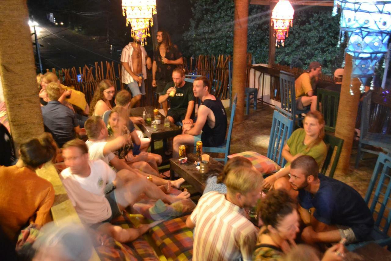 Hotel Cheeky Monkey Surf Camp Weligama Zewnętrze zdjęcie